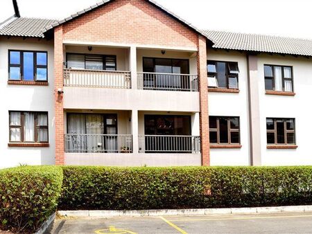 1 Bedroom House in Douglasdale