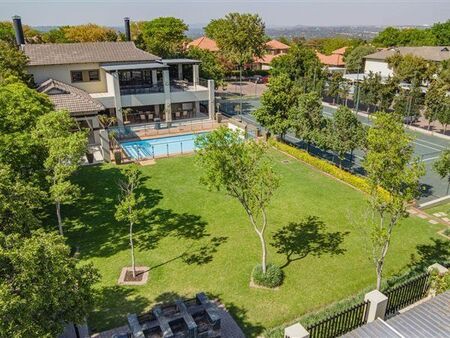 2 Bedroom Apartment in Fourways