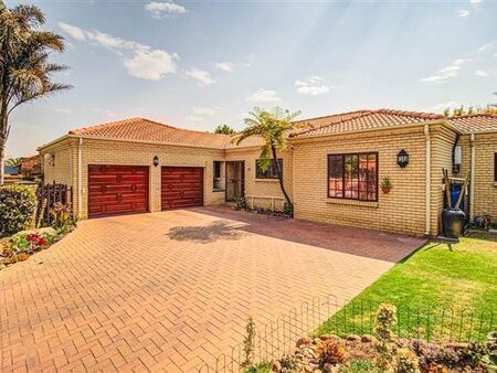 4 Bedroom Townhouse in Farrarmere