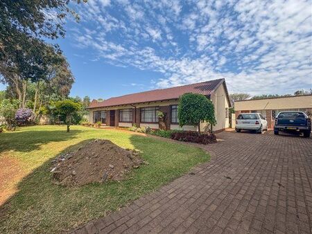 3 Bedroom House in Crystal Park