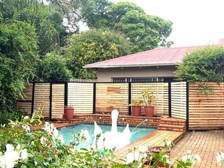 Studio apartment in Alberton