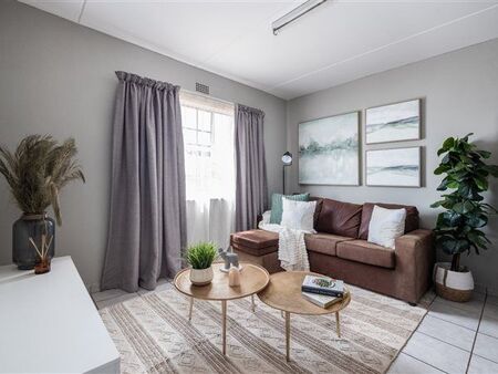 2 Bedroom Apartment in Alrode