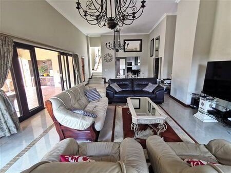 4 Bedroom House in Blue Valley Golf Estate