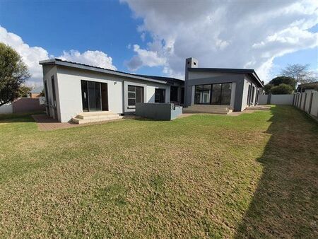 4 Bedroom House in Midstream Estate