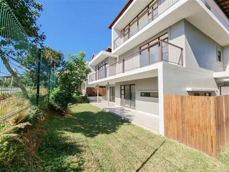 5 Bedroom Duplex in Izinga Estate