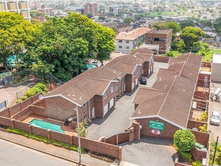 3 Bedroom Apartment in Essenwood