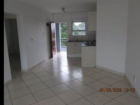 2 Bedroom Flat in Athlone Park