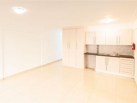 1 Bedroom Flat in Wilro Park
