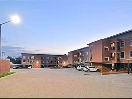 3 Bedroom Apartment in Witpoortjie