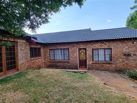 3 Bedroom Duet in Garsfontein
