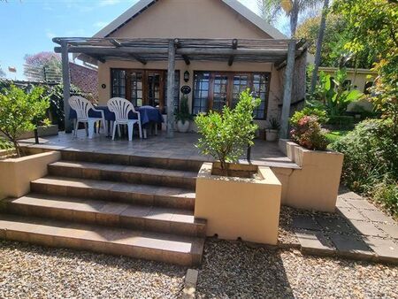 1 Bedroom Apartment in Waterkloof Ridge