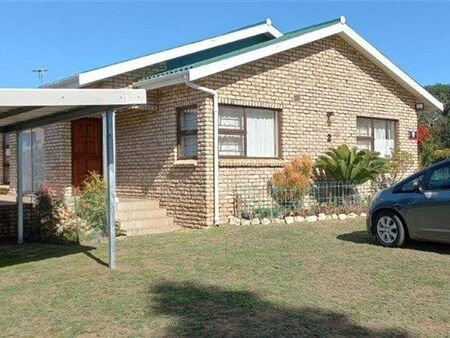 2 Bedroom House in Stilbaai Wes