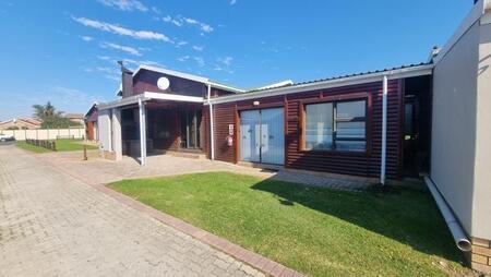 3 Bedroom Townhouse in Hartenbos