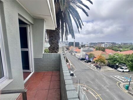 3 Bedroom Apartment in Oranjezicht