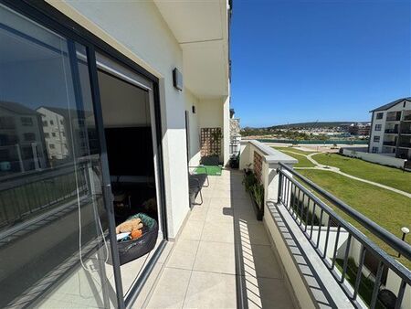 1 Bedroom Apartment in Somerset West Central