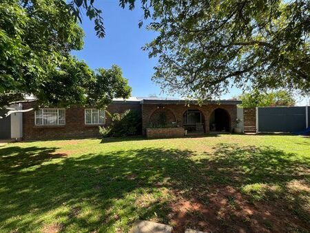 4 Bedroom House in Blydeville