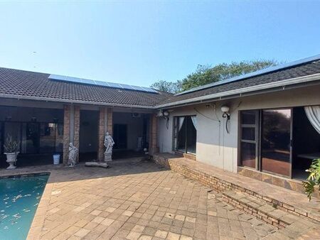 4 Bedroom House in Meer En See