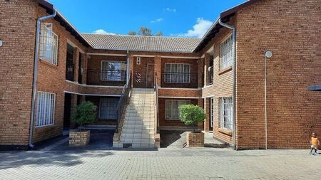 2 Bedroom apartment to rent in Rustenburg Central