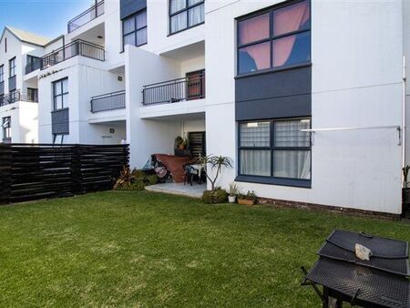 3 Bedroom Townhouse in Oakdene