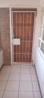 1 Bedroom Apartment in Rosettenville