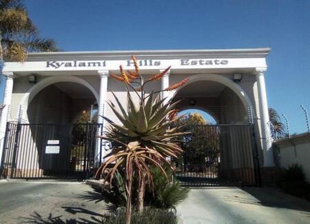 4 Bedroom House in Glen Marais