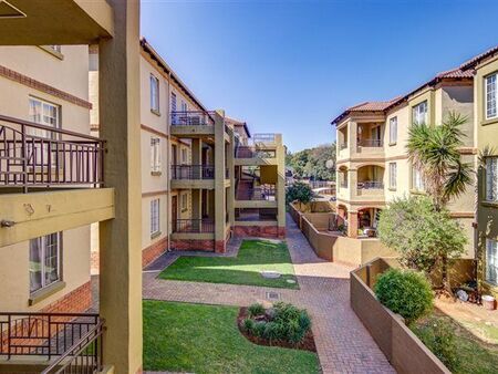 2 Bedroom Apartment in Lambton Gardens