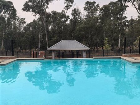 1 Bedroom Apartment in Modderfontein