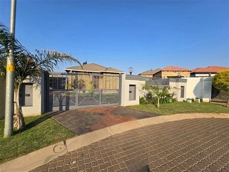 2 Bedroom House in Benoni Cbd