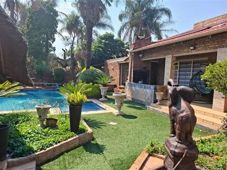 4 Bedroom House in Lakefield