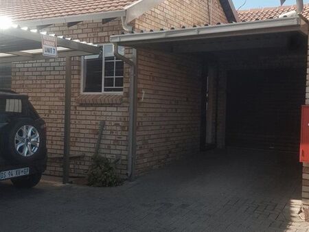 2 Bedroom Simplex in Benoni Ah