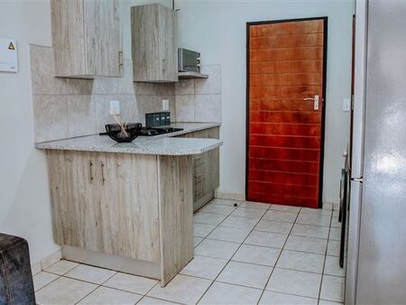 2 Bedroom Apartment in Alrode