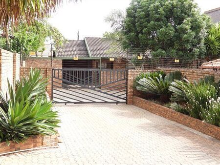 2 Bedroom Townhouse in Highveld