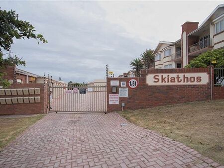 2 Bedroom Apartment in Bluewater Bay