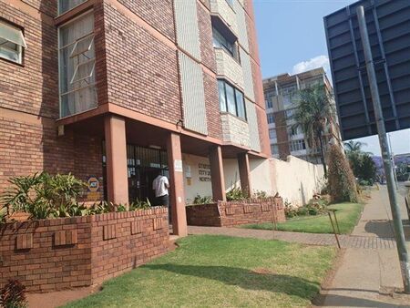 2 Bedroom Apartment in Sunnyside