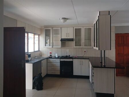 3 Bedroom House in Amandasig