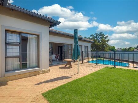 3 Bedroom House in Bryanston