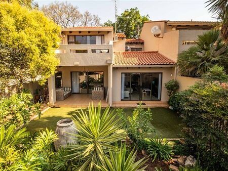 3 Bedroom Townhouse in Sandown