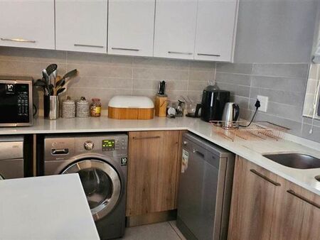 3 Bedroom Apartment in Linbro Park