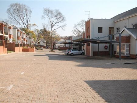 3 Bedroom Apartment in Parkview