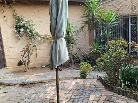 1 Bedroom House in Craighall Park