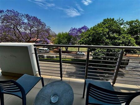 2 Bedroom Apartment in Rosebank