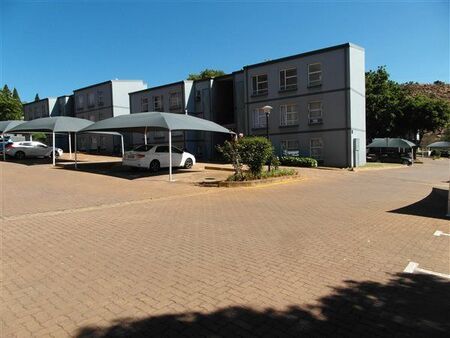3 Bedroom Apartment in Westdene