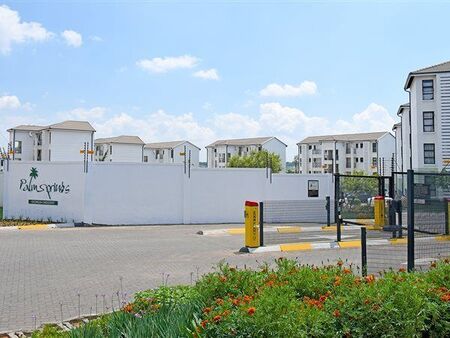 2 Bedroom Apartment in Cosmo City