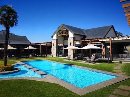 3 Bedroom Apartment in Olivedale