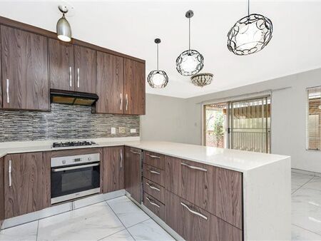 3 Bedroom Cluster in Wilgeheuwel