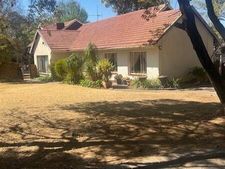 3 Bedroom House in Helderkruin