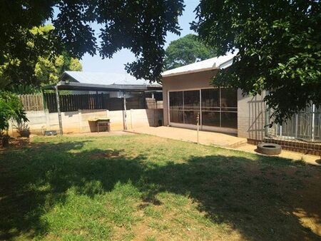 3 Bedroom House in Mountain View