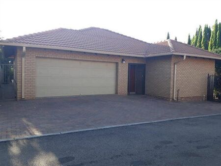 3 Bedroom House in Equestria