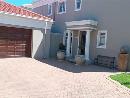 3 Bedroom House in Brooklyn