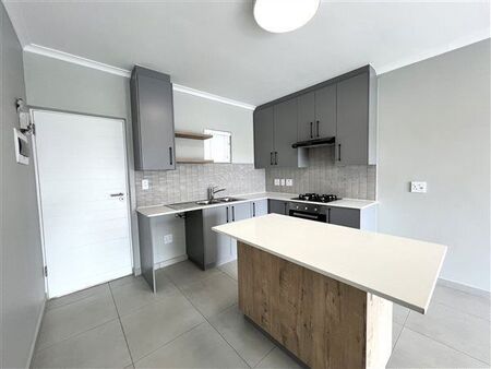 2 Bedroom Apartment in Table View